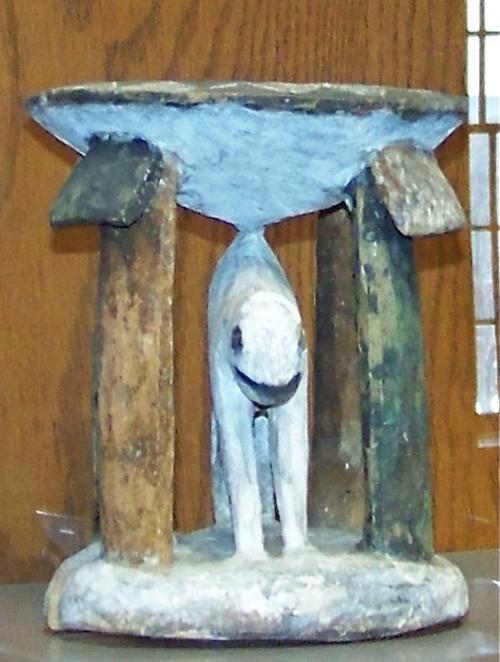 [Bowl supported by animal]