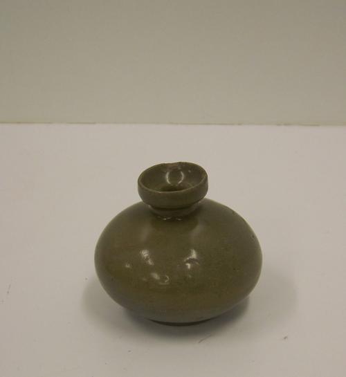 [Oil bottle]