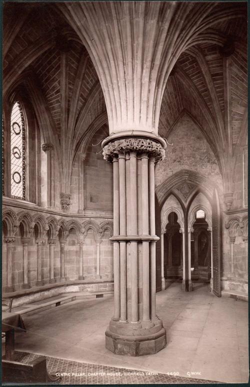 Centre Pillar, Chapter House, Lichfield Cathedral. 4490. G. W. W.