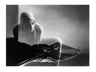 Martha Graham - Lamentation (double image)