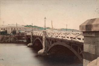 Bridge to Imperial Palace