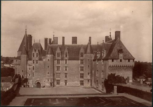 [Chateau Langeais, exterior view]