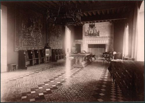 [Chateau Langeais, interior view, dining room]