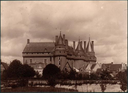 [Chateau Langeais, exterior view]