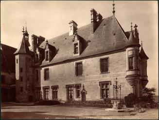 [Chateau de Chaumont - facade sur la cour]