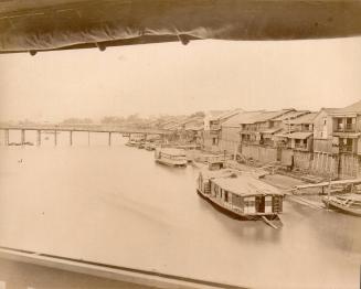 Houseboats, Riverfront