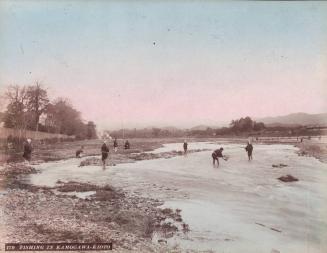 Fishing in Kamogawa, Kioto