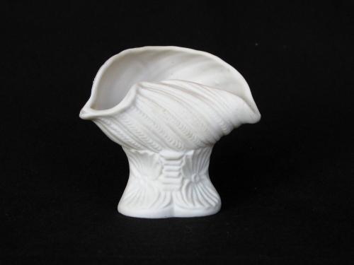 [Parian shell vase]