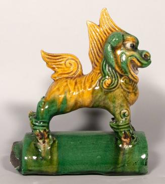 [Sancai roof tile with foo dog]