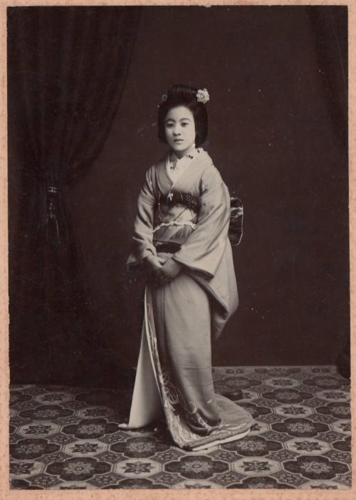 [Woman in kimono]