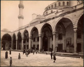 Cour et Entree de la Mosquee del Sultan Ahmed