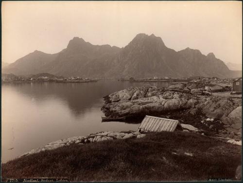 2705. Nordland, Svolvaer. Lofoten