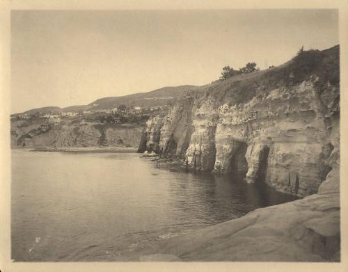 untitled [cove, cliff, town (La Jolla)]