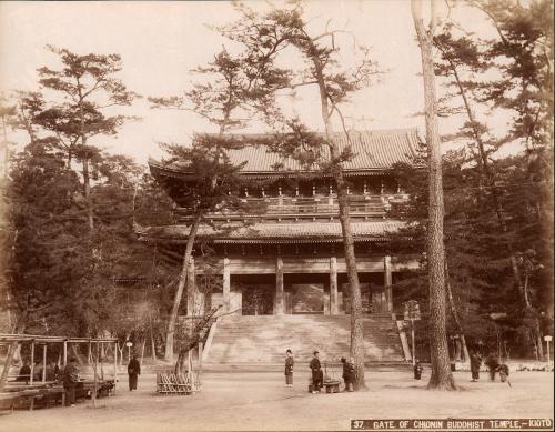 Gate of Chionin Buddhist Temple, Kioto
