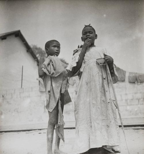 Young children, Senegal – Works – eMuseum