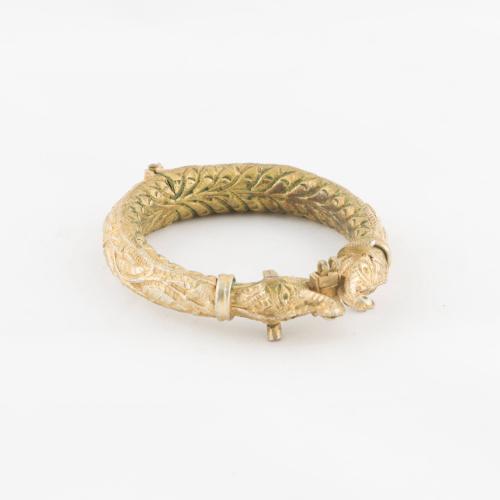 [Bracelet with elephant heads]