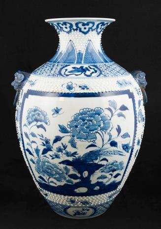 [Kangxi (K’ang Hsi ) period vase]