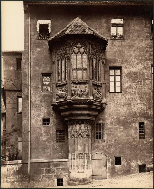 [Erker am Sebalderpfarrhof II. Nurnberg [Gothic window]]