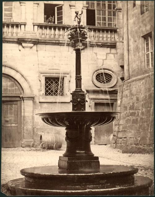 [Brunnen im Rathhaus, Nurnberg]