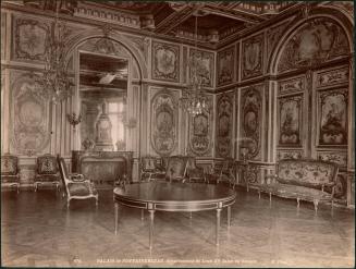 675. Palais de Fontainbleau. Appartlements de Louis XV Salon du conseil. X. Phot.