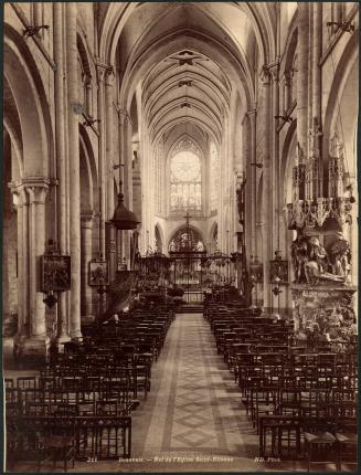 211. Beauvais. Nef de l’Eglise Saint-Etienne. N. D. Phot.