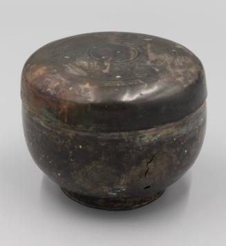 [Covered bowl]