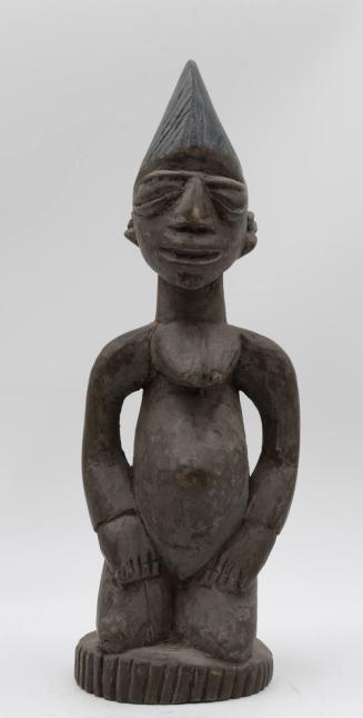 [Kneeling pregnant woman]