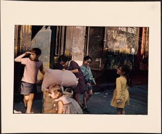 N.Y. (children with laundry)