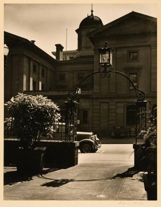 Old Post Office and Gate of Portland Hotel