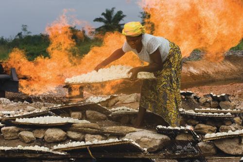 AFIESERE, NIGERIA | 2004