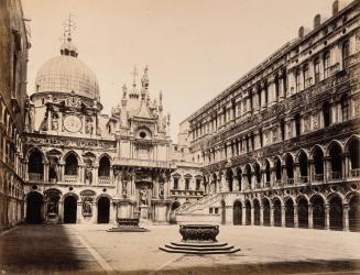 Courtyard of Doge's Palace, Venice