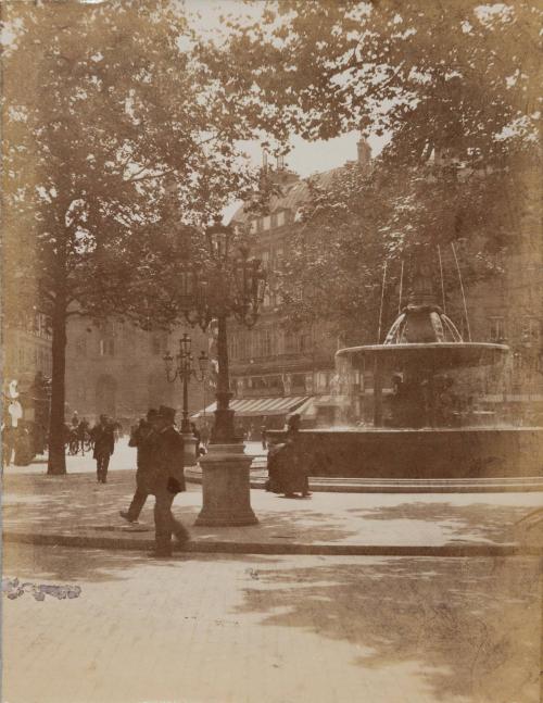 Place du Theâtre Français, Paris.