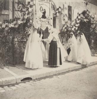 Young girls entering Chapel.