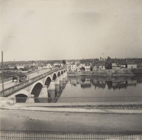 Amboise, the View from our windows, "Lion d'Or." (M.B.)