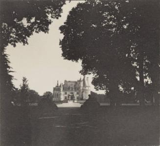Chenonceaux, the Château, & main driveway, from the Park. (M.B.)