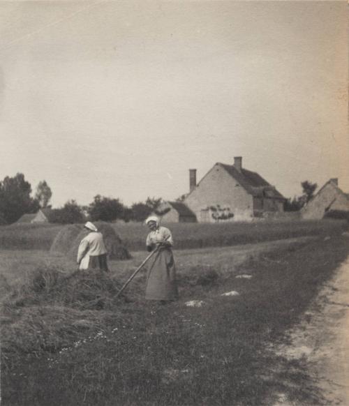 Peasants at work, near Blois.
