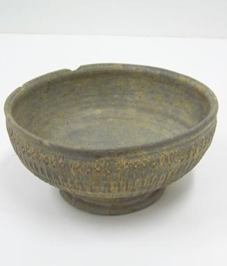[Footed bowl]