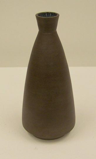 [Brown and blue sake set]